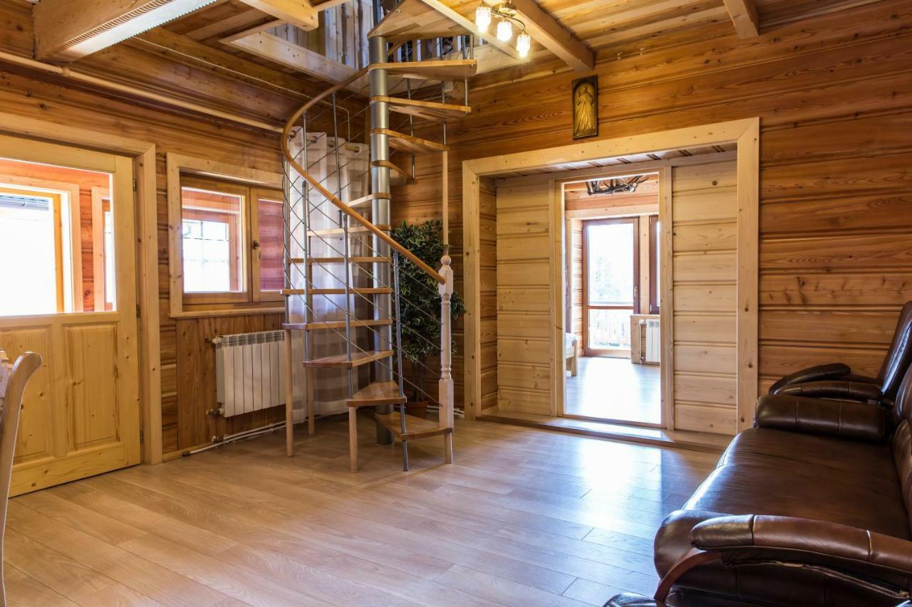 Udanypobyt Apartament Przy Lesie コシチェリスコ エクステリア 写真