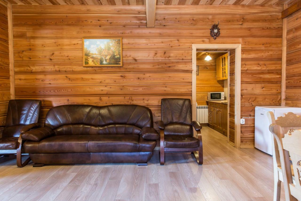 Udanypobyt Apartament Przy Lesie コシチェリスコ エクステリア 写真