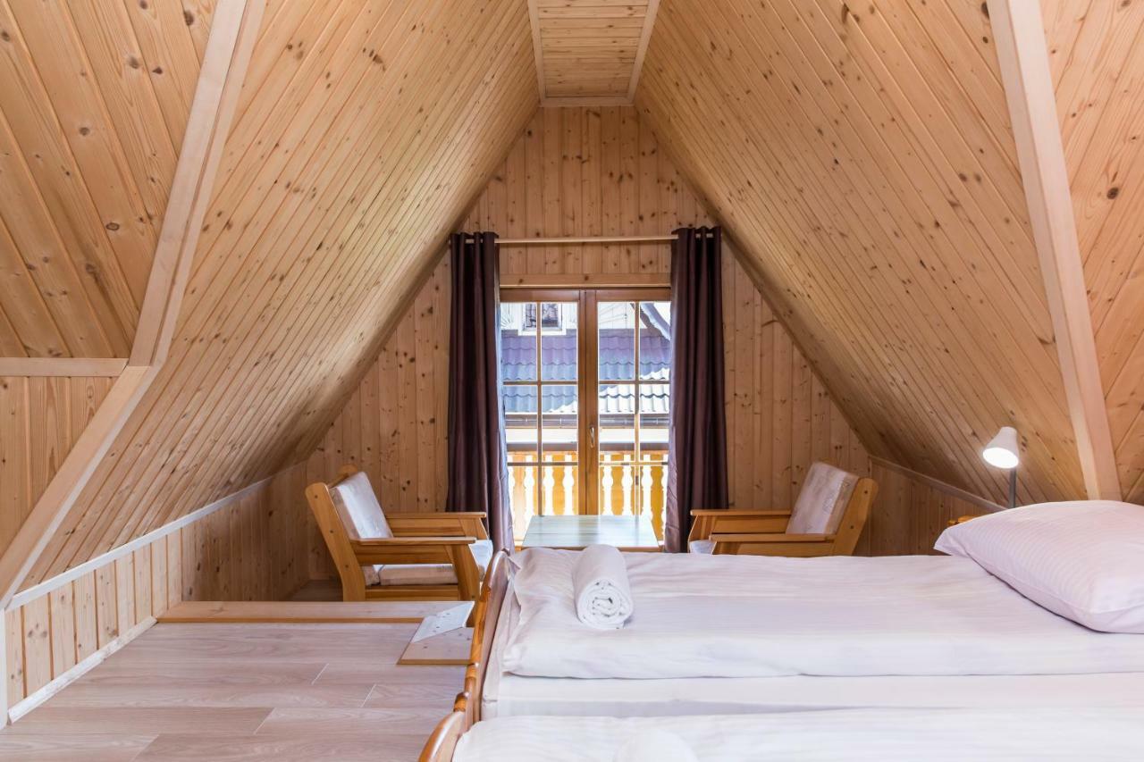 Udanypobyt Apartament Przy Lesie コシチェリスコ エクステリア 写真